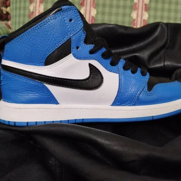Jordan 1 Rare Air Soar Blue : size 3y